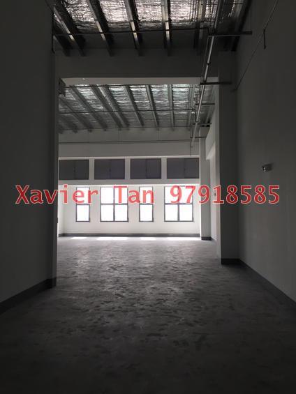 THE WESTCOM (D22), Factory #111122772